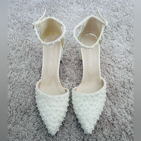 Pearl Wedding Heel - Picture 2 of 11